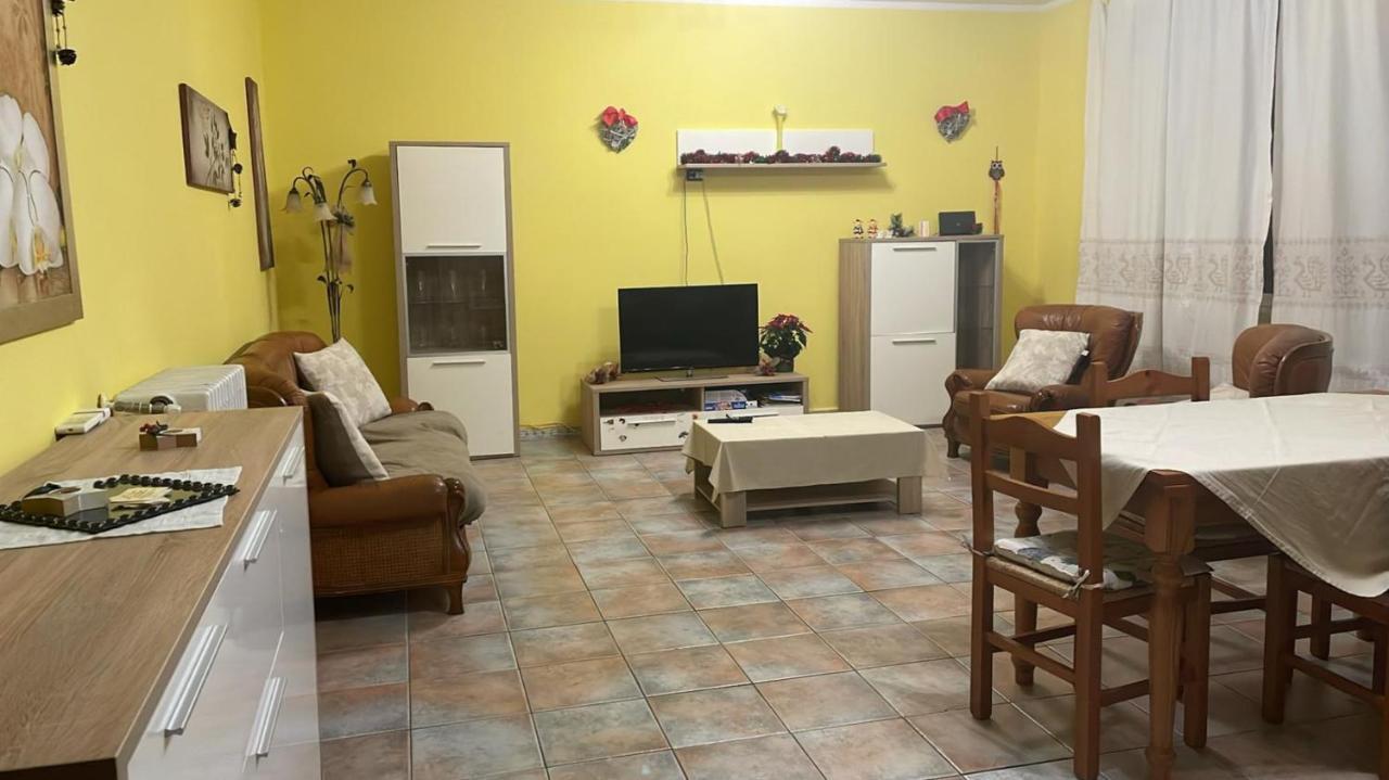 Casa Antonia Apartment Темпио Паузания Екстериор снимка